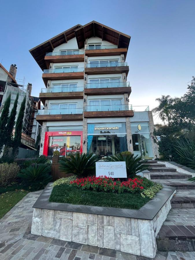 Apartamento Espetacular, 2 Suites, A 30M Da Rua Coberta Gramado Exterior photo