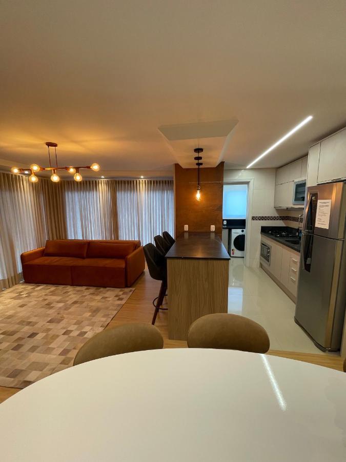 Apartamento Espetacular, 2 Suites, A 30M Da Rua Coberta Gramado Exterior photo